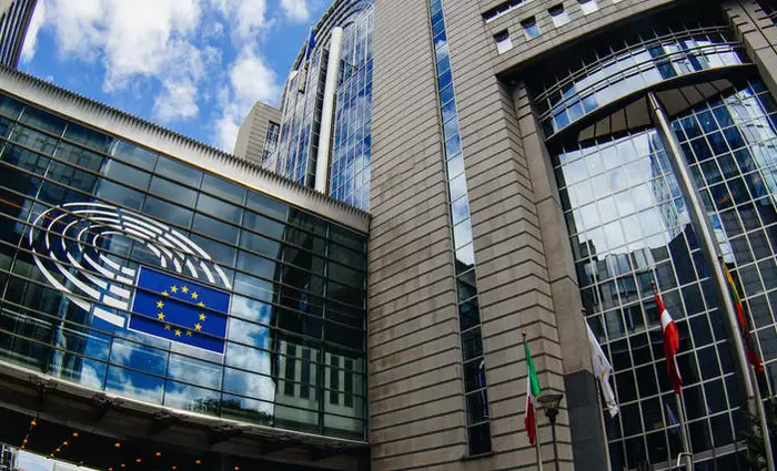 Βρετανία: Κατέθεσε προτάσεις για τελωνειακές διευθετήσεις στην Κομισιόν