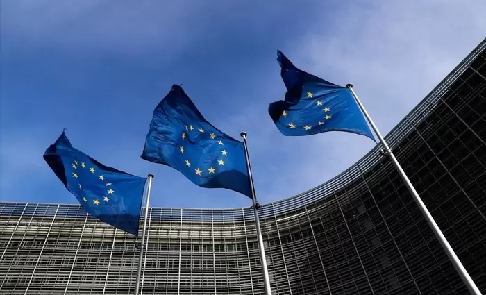Κομισιόν: Σε υγιή βάση με ρίσκα λόγω γεωπολιτικών εντάσεων η κυπριακή οικονομία