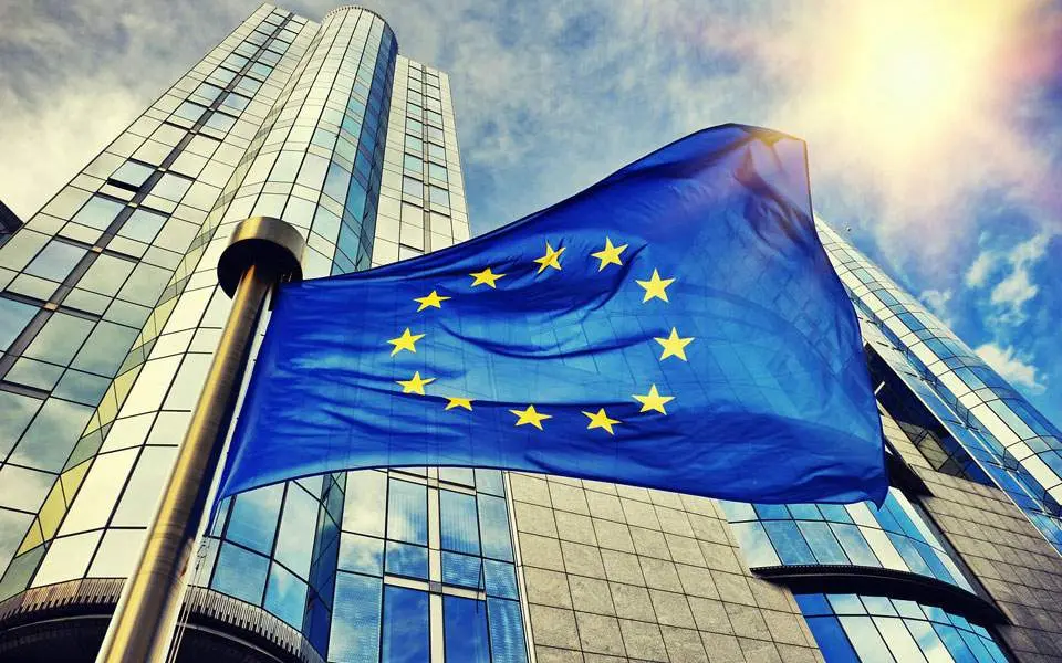 Η Κομισιόν θα προτείνει αλλαγές στον ιταλικό προϋπολογισμό