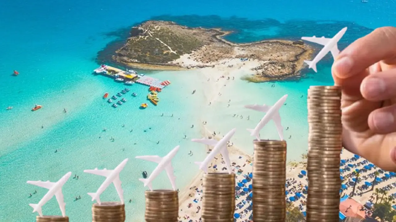 Έσπασαν τα κοντέρ οι αφίξεις τουριστών τον Αύγουστο - Ρεκόρ όλων των εποχών