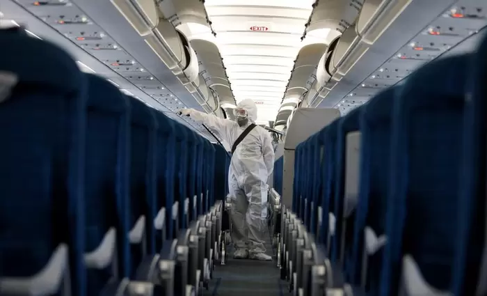 Ποια μέτρα παίρνουν οι αεροπορικές εταιρείες για την Όμικρον και τα Χριστούγεννα