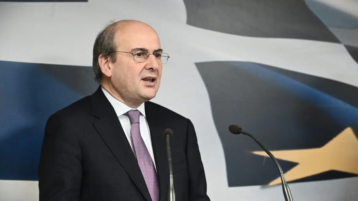 Έλληνας ΥΠΟΙΚ: Στα 800.000 ευρώ η επένδυση για τη Χρυσή Βίζα στην Αθήνα