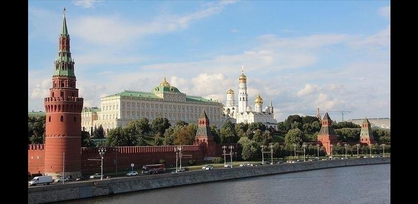 Ένας παγκόσμιος εμπορικός πόλεμος θα πλήξει και τη Ρωσία, εκτιμά το Κρεμλίνο