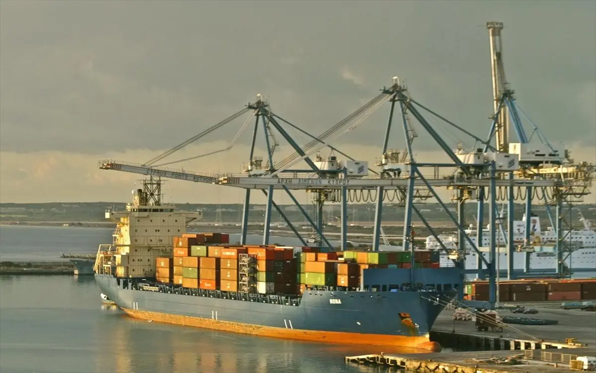 Αναπόφευκτες οι συνέπειες στην κυριακή ναυτιλία