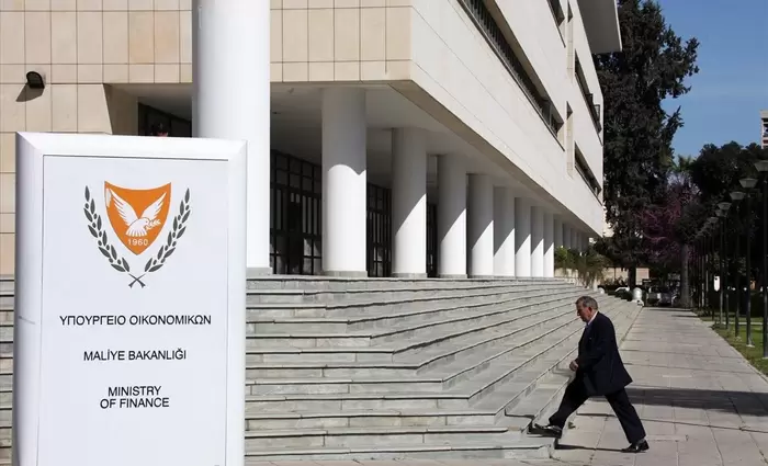 Πρώτη στην Ευρώπη σε μείωση δημόσιου χρέους η Κύπρος