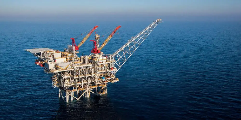 Επαφές με Exxon και Chevron στις ΗΠΑ για ενεργειακά