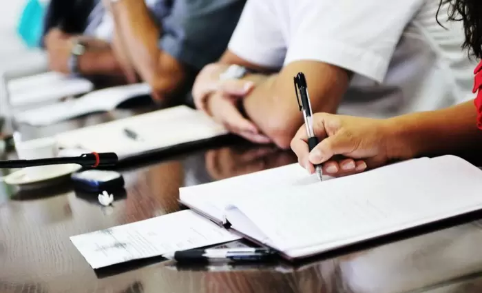 Άνοιξαν οι αιτήσεις για τις κυβερνητικές εξετάσεις 