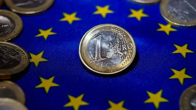 De Tijd: Ισχυρές κεφαλαιακά οι ελληνικές τράπεζες