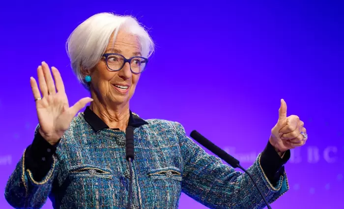 ΕΚΤ: Αμετάβλητα τα επιτόκια, αλλά ξεκινά η μάχη για διαδοχή