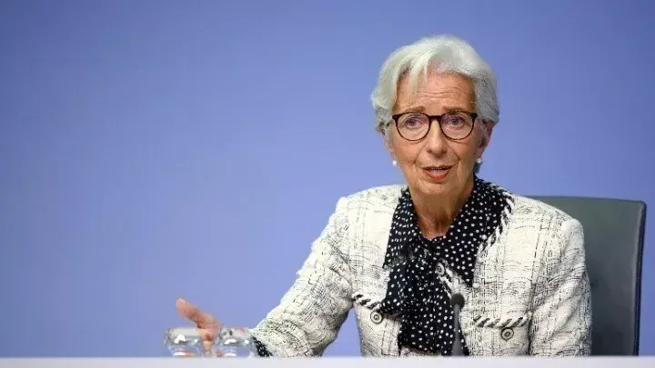 Λαγκάρντ: Ιστορικά υψηλές οι αυξήσεις των μισθών. Το 2025 ο πληθωρισμός στο 2%
