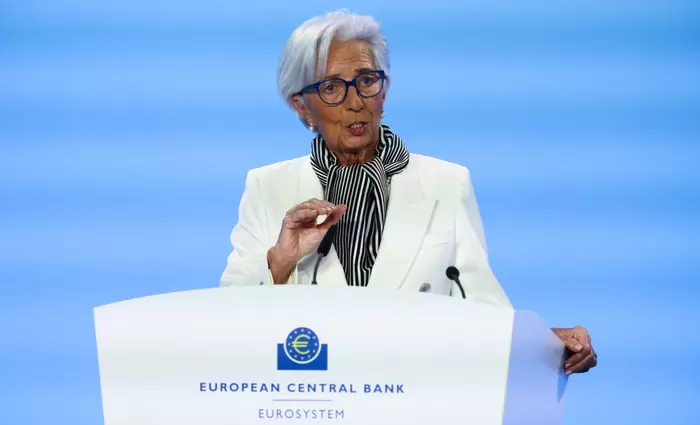 Η Λαγκάρντ θα αντιμετωπίσει τη Λεπέν και τους κινδύνους της Ευρώπης;