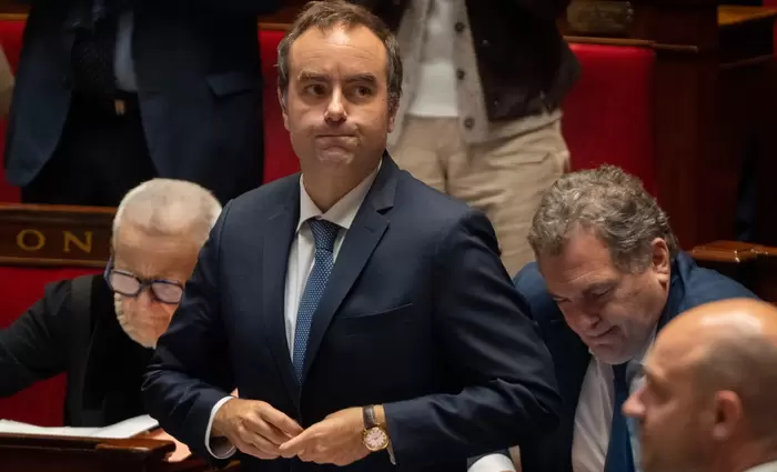 Νέα κρίση στη Γαλλία - Στον αέρα ξανά ο προϋπολογισμός του 2026