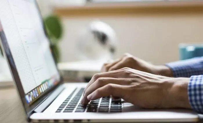 Ελλάδα: Αποζημίωση σε τηλεργαζόμενους - Γιατί μας ενδιαφέρει και στην Κύπρο