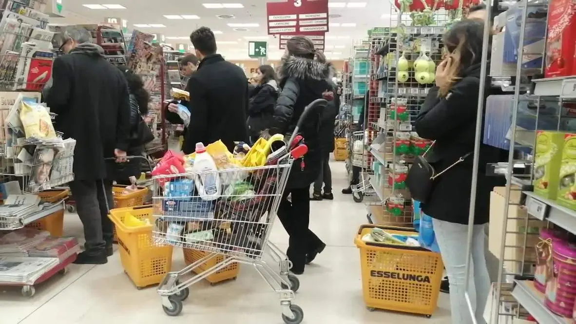 Ιταλία: Οι υπεραγορές κάνουν έκπτωση στους φτωχότερους πολίτες