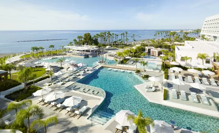 Το Parklane, Luxury Collection Resort & Spa άνοιξε