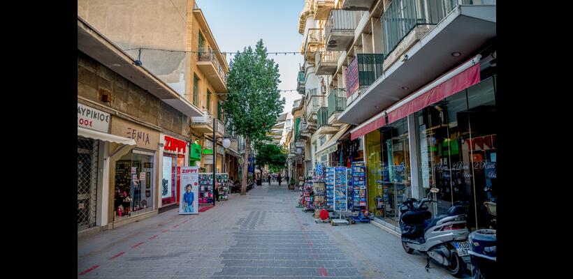 «Ναι» στο e-commerce από τους εντός των τειχών