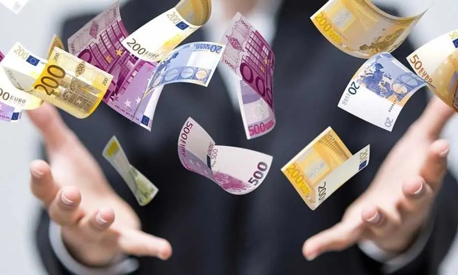 Με «πολλαπλές» προτάσεις για πολλαπλές συντάξεις πέφτει αυλαία στη Βουλή 