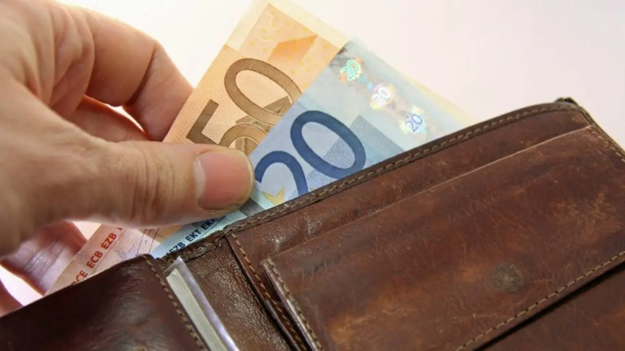 Ο κορωνοϊός θα εξαφανίσει τα χαρτονομίσματα - Μεγάλος ο κίνδυνος