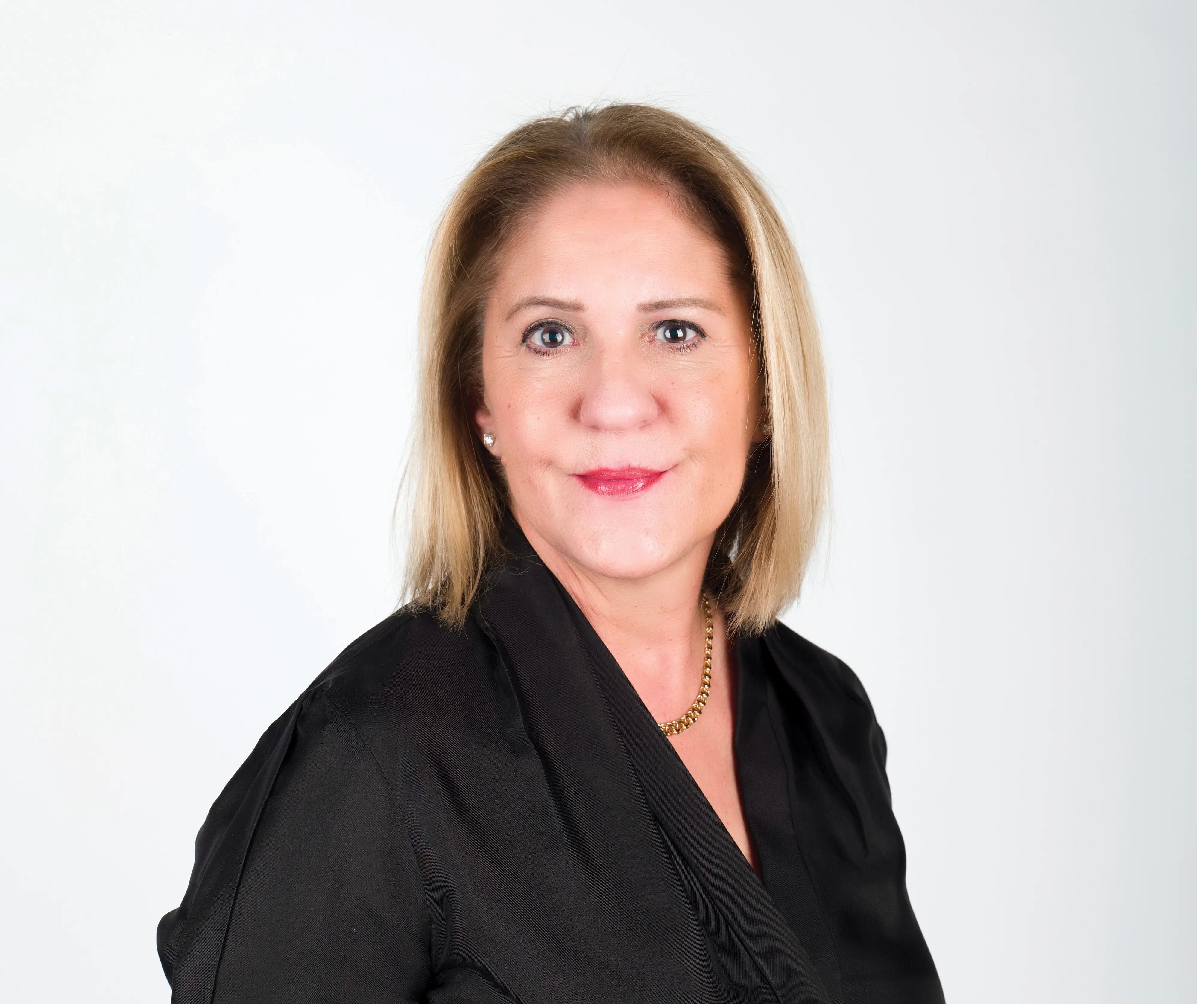 Λένα Πρωτοπαπά Πελίδη: Αν η γυναίκα είναι μια λέξη μόνο, τότε είναι τα Πάντα!