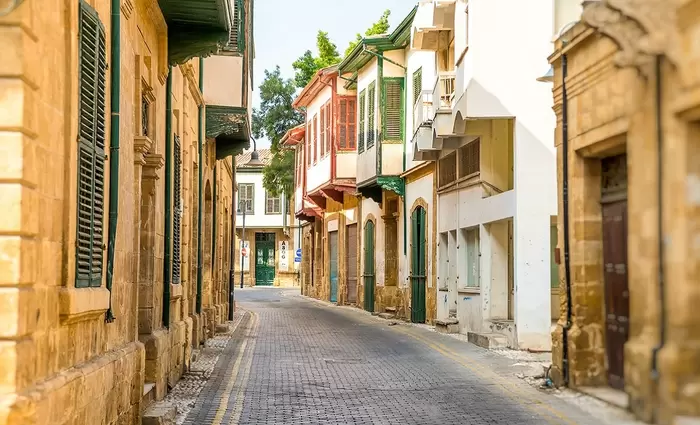 Ασφαλτοστρώνεται η εντός των τειχών Λευκωσία