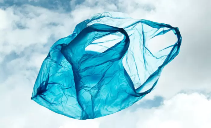 Πλαστική σακούλα τέλος