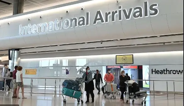 Νέες χρεώσεις για ταξιδιώτες στο αεροδρόμιο Heathrow