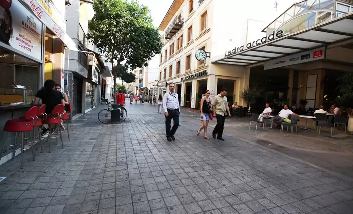 Αυξήσεις σε όγκο και αξία εργασιών στο λιανεμπόριο το 2022