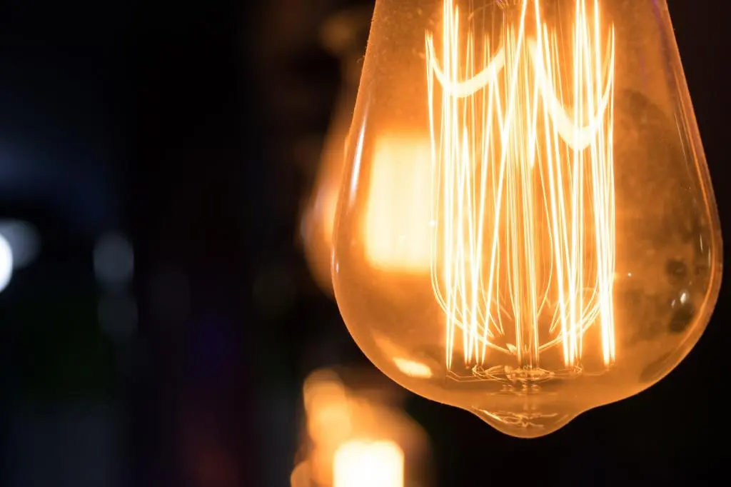 Ξεφουσκώνουν οι λογαριασμοί της ΑΗΚ