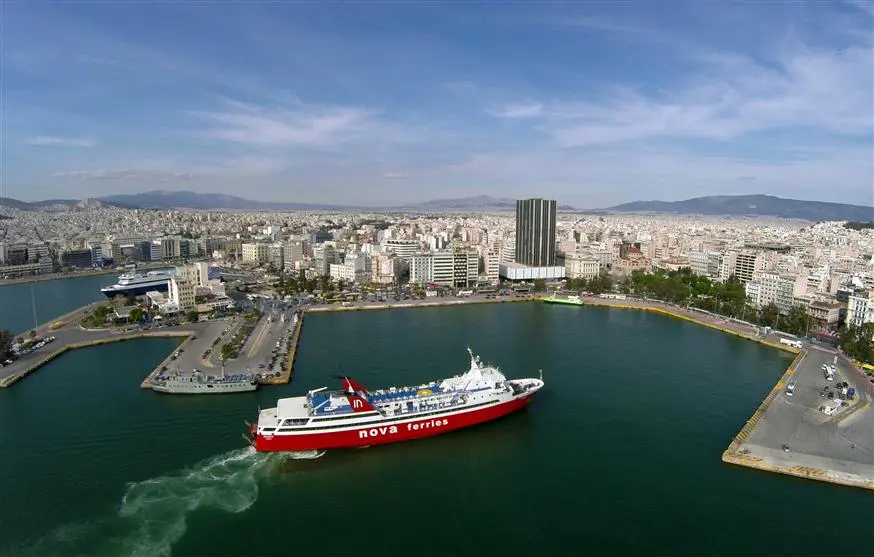 Η Ινδία επενδύει στο λιμάνι του Πειραιά - Πύλη εισόδου προς ΕΕ