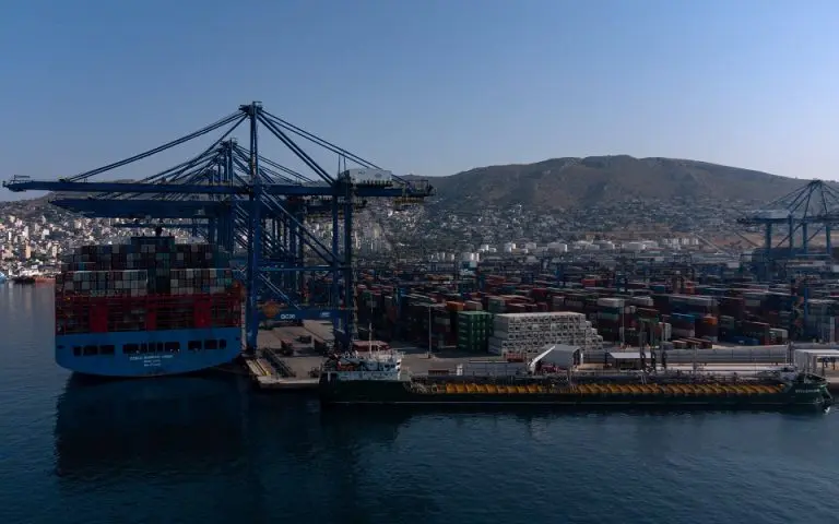 To λιμάνι του Πειραιά ξεπέρασε ως παγκόσμιο ναυτιλιακό κέντρο το Αμβούργο