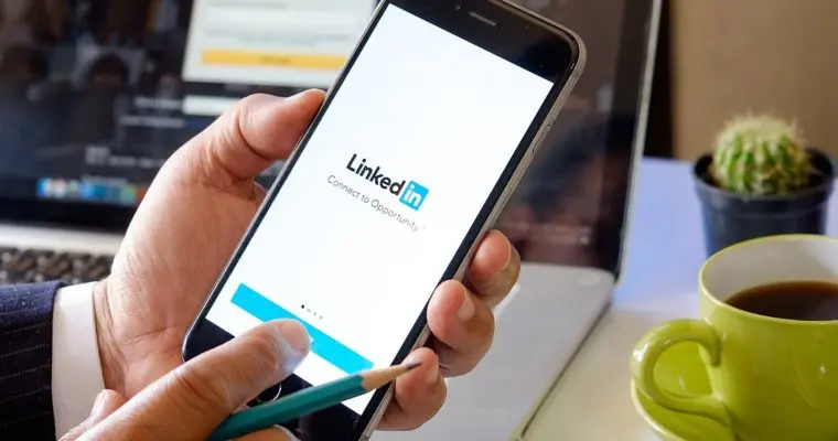 'Ανοιγμα του LinkedIn προς τις ΜΜΕ και τους ελεύθερους επαγγελματίες