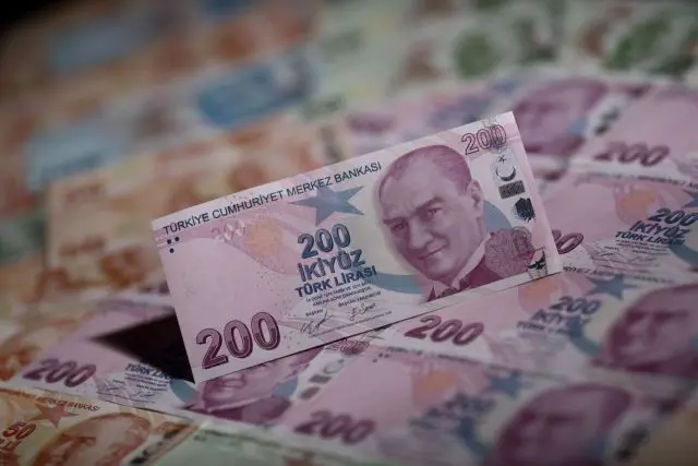 Πόσα δισ. δολάρια ξόδεψε η Τουρκία για να «κρατήσει» τη λίρα τον Δεκέμβρη