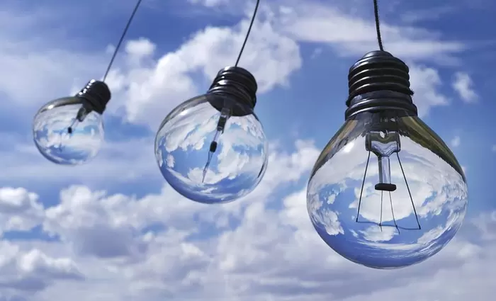 8.08% μείωση στους λογαριασμούς ρεύματος