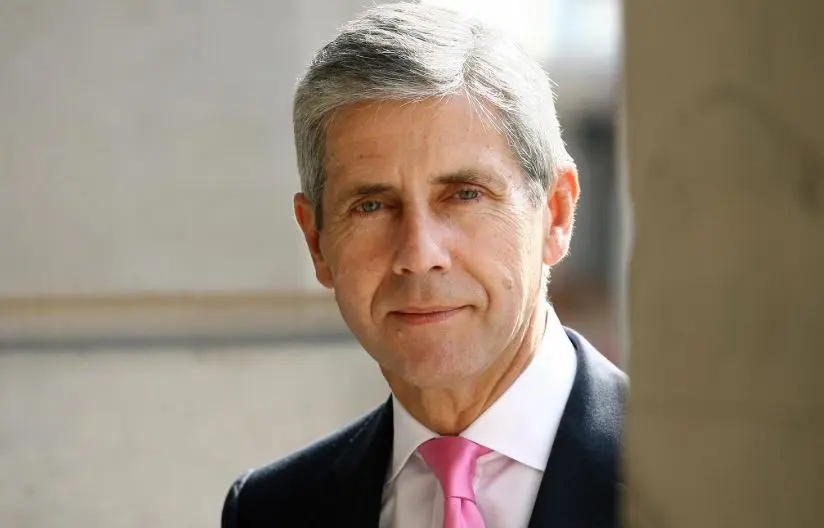 Lord Stuard Rose: Ο πελάτης πλέον είναι ο κυρίαρχος του σύμπαντος (vid)