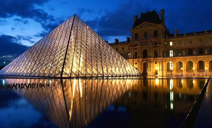 Νέο ρεκόρ επισκεπτών στο Λούβρο