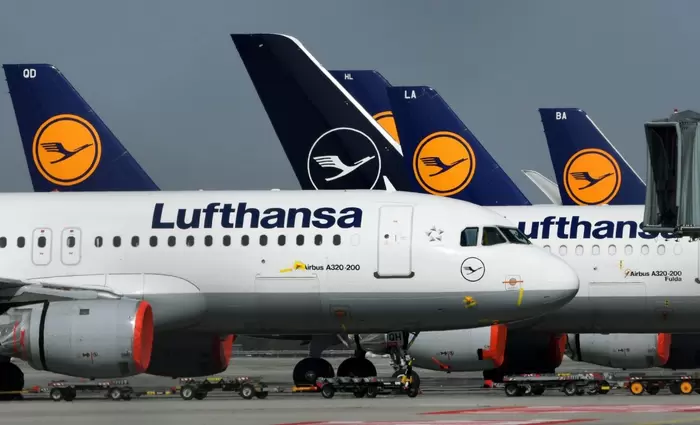 Lufthansa: Ετοιμάζει περικοπή 100 εσωτερικών πτήσεων στη Γερμανία λόγω υψηλών φόρων και τελών