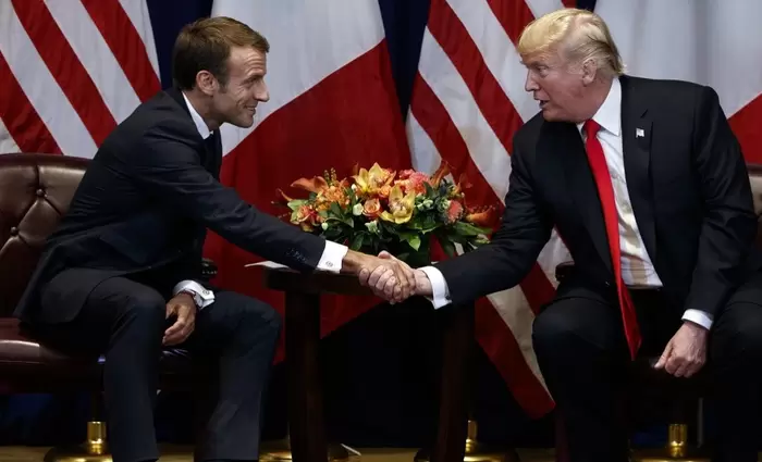 Μακρόν-Τράμπ: Συμφωνία για τη φορολόγηση τεχνολογικών κολοσσών