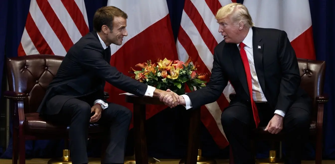Μακρόν-Τράμπ: Συμφωνία για τη φορολόγηση τεχνολογικών κολοσσών