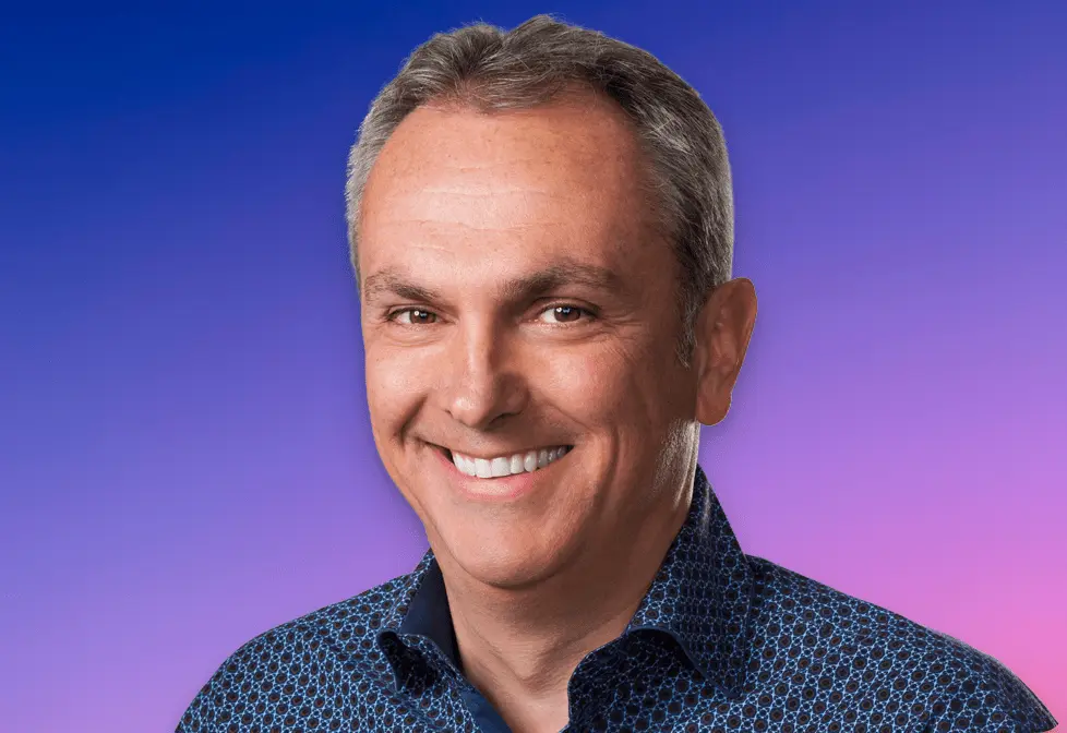 Ποιος θα αναλάβει τα οικονομικά της Apple από τον Μαέστρι