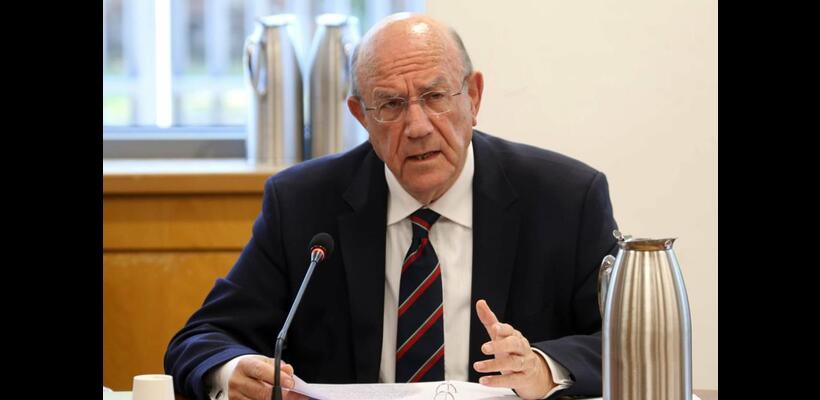 «Υπενθύμιση» Κεραυνού στις τράπεζες για μειώσεις επιτοκίων χωρίς καθυστέρηση