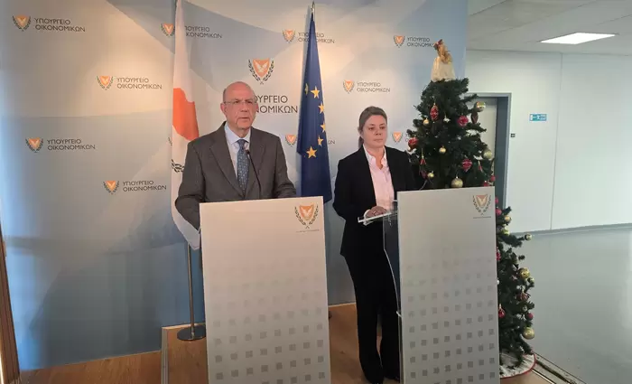 Πράσινο στη Βουλή από τον ΥΠΟΙΚ για αύξηση αφορολόγητου - Κλείδωσε και το τέλος του τέλους χαρτοσήμου