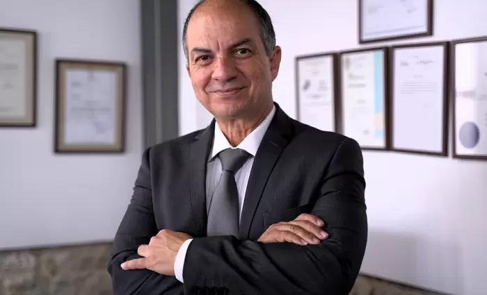 Το όραμά μου είναι ο κτηματομεσίτης να περπατά με το κεφάλι ψηλά