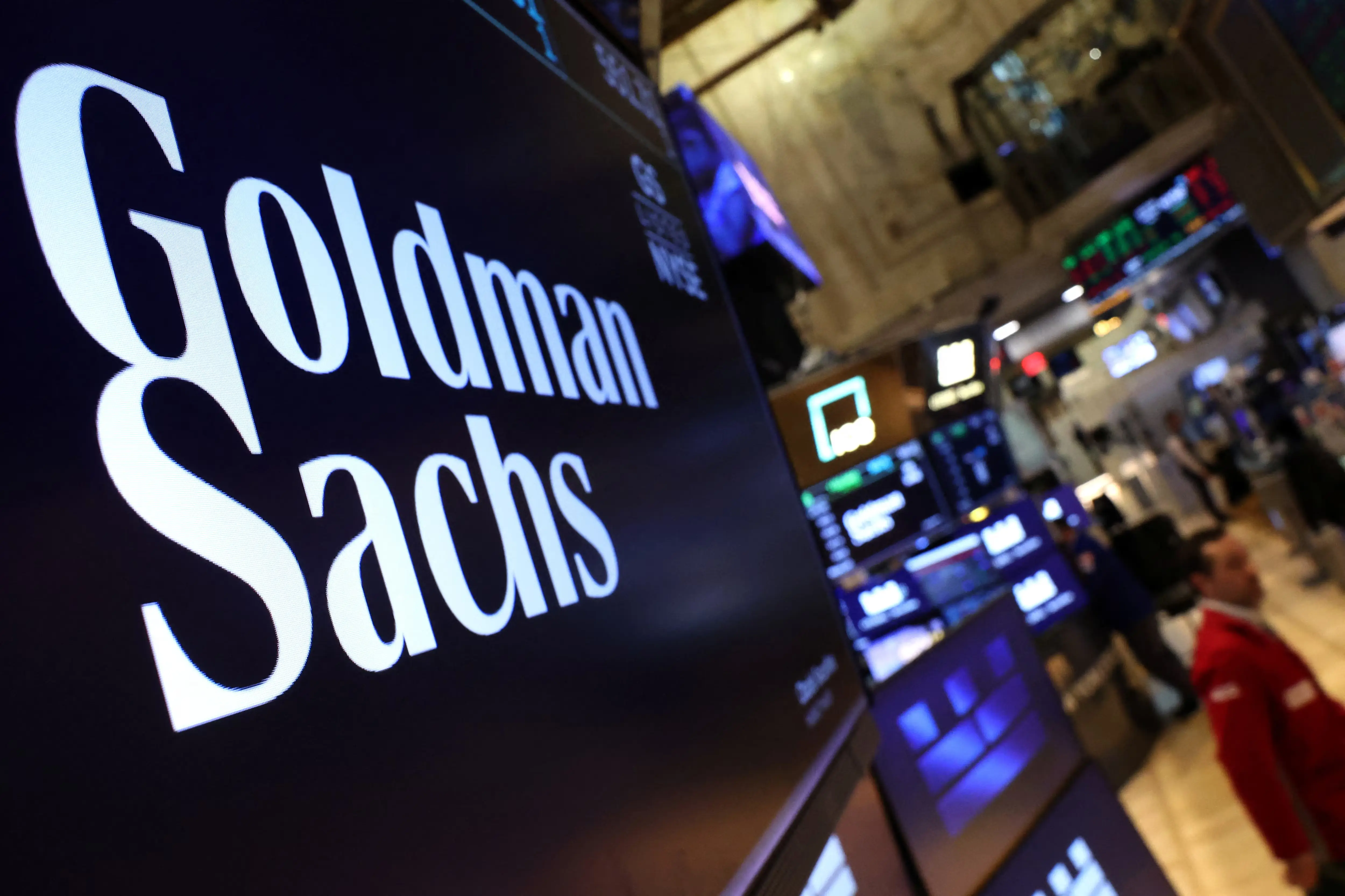 Επιστρέφουν τα megadeals – Στην Goldman Sachs η μερίδα του λέοντος