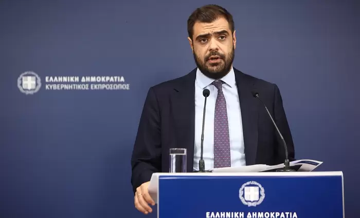 Μαρινάκης: Ψήφος εμπιστοσύνης σε ελληνική οικονομία η αναβάθμιση Fitch