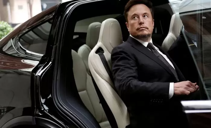 Tesla: Οι ΗΠΑ ξεκινούν έρευνα για την τεχνολογία «έξυπνης κλήσης» χωρίς οδηγό