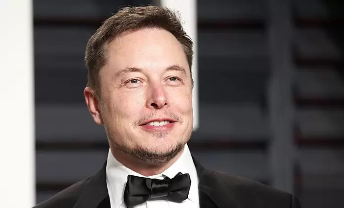 Έκλεισε τα 52 και παραμένει εκκεντρικός- Πόσο πιο ψηλά μπορεί να φτάσει;