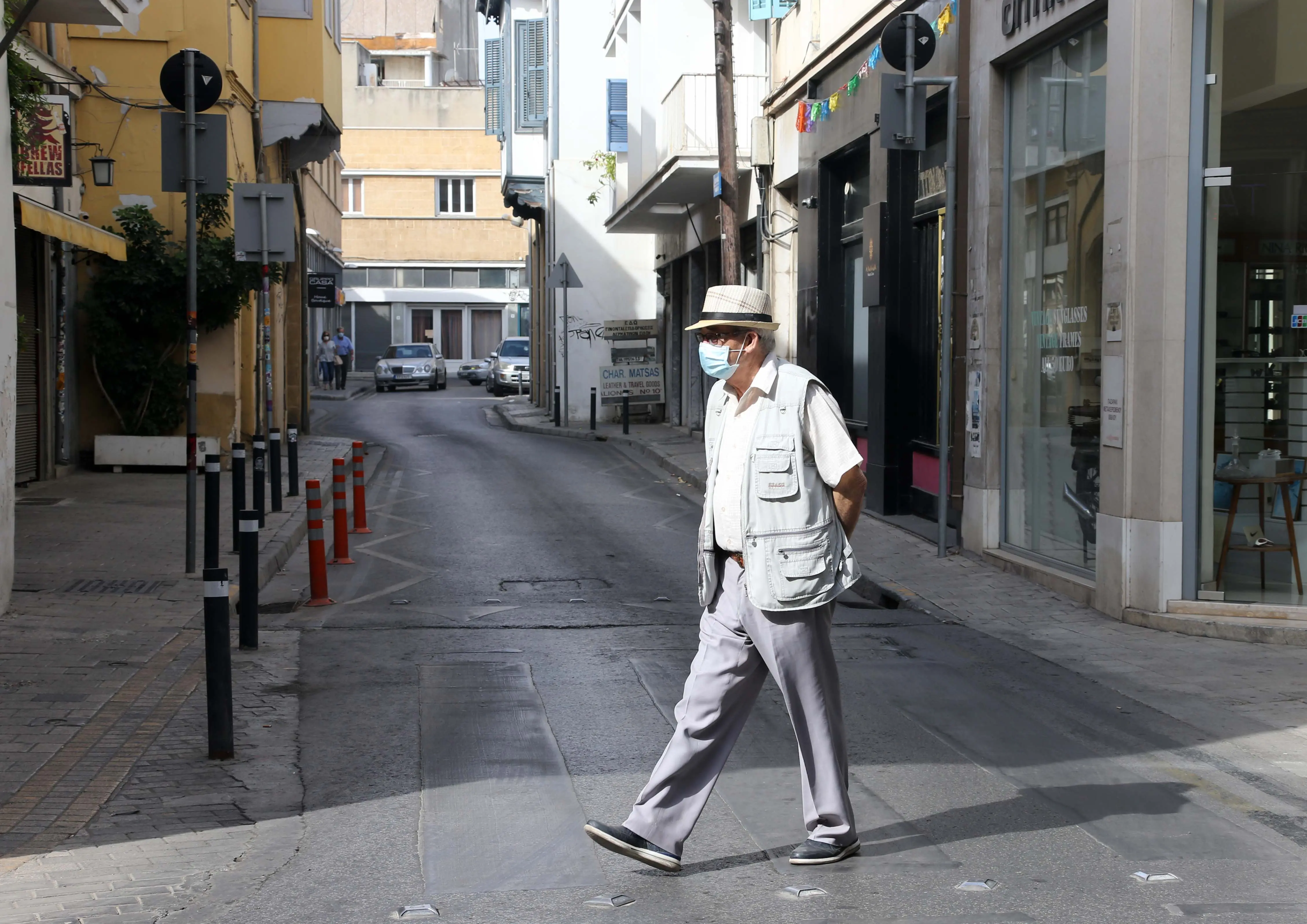 Πρόσω ολοταχώς για αυστηροποιήσεις των μέτρων - Αναφορά για Lockdown