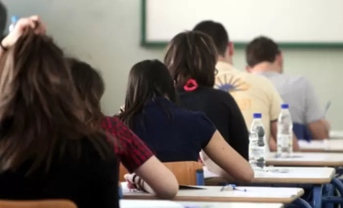 Χωρίς λύση στην Παιδεία χτυπάει το πρώτο κουδούνι