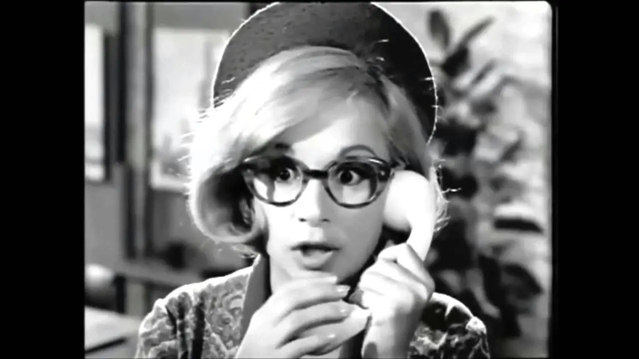 Ελλάδα: Eπεξήγηση για το Click Away με Βουγιουκλάκη!