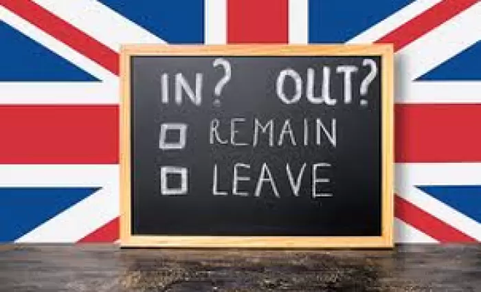 Ψήφο στους βουλευτές για ‘no deal’ ή μικρή αναβολή του Brexit δίνει η Μέι 